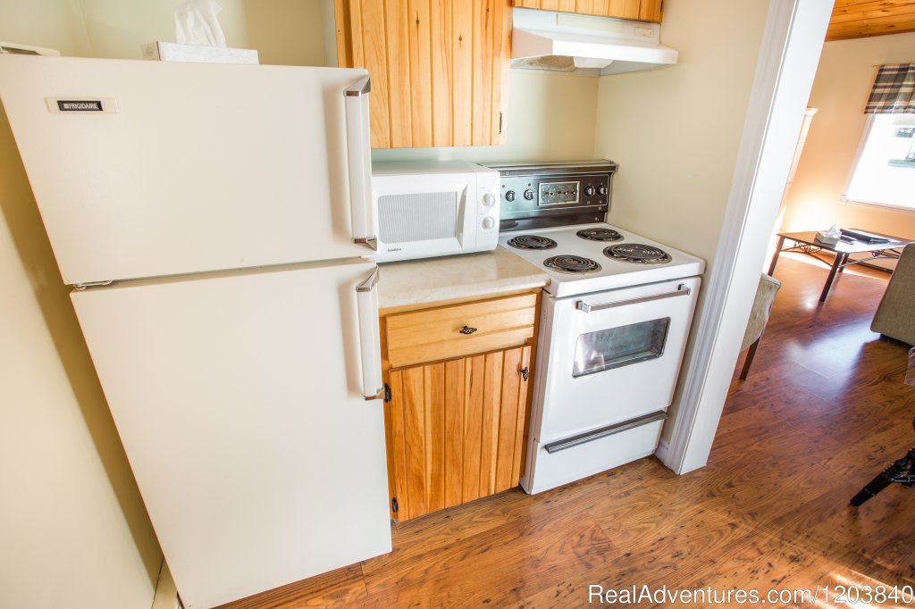 Cozy Cabin Kitchen | Canada's Best Value Inn & Suites | Image #16/26 | 