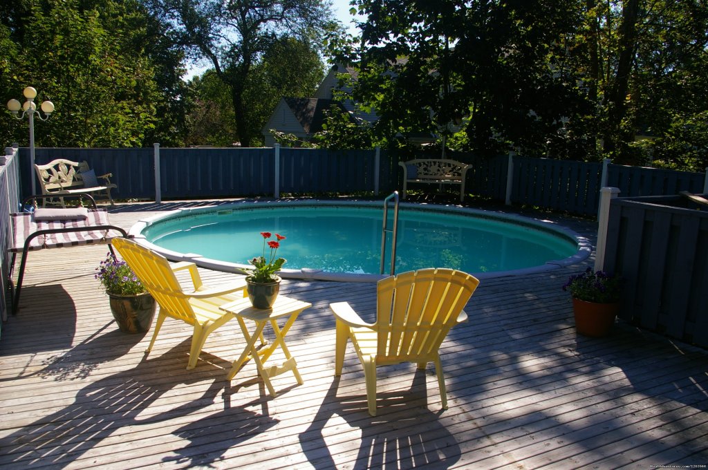 Huge deck with swimming pool... | The Dawson House... Truly intriguing | Image #9/9 | 