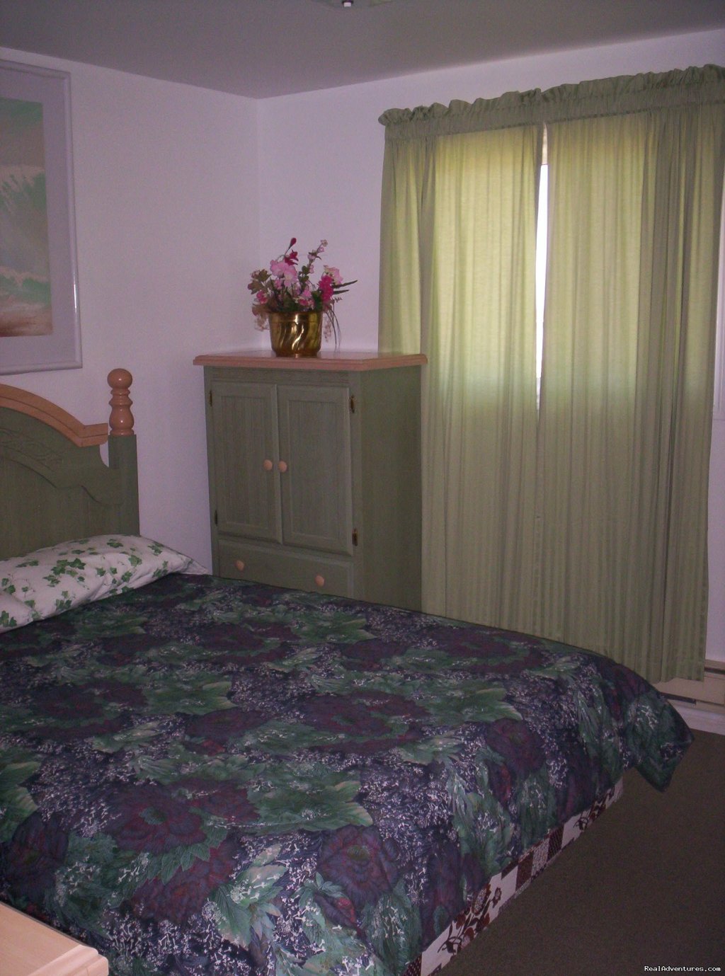 3 Bedroom Cottage - Bedroom | Warren's Beachfront Cottages | Image #17/23 | 