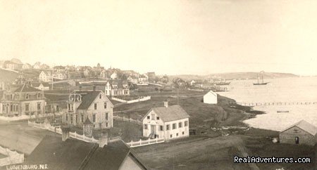 The Maxner property & Lunenburg (c. 1890) | Boatbuilder's Cottage - in Historic Lunenburg | Image #16/22 | 