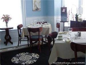 1880 Kaulbach House Historic Inn | Lunenburg, Nova Scotia | Bed & Breakfasts