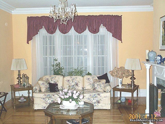 Living Room | Harrington House Bed & Breakfast | Image #3/5 | 