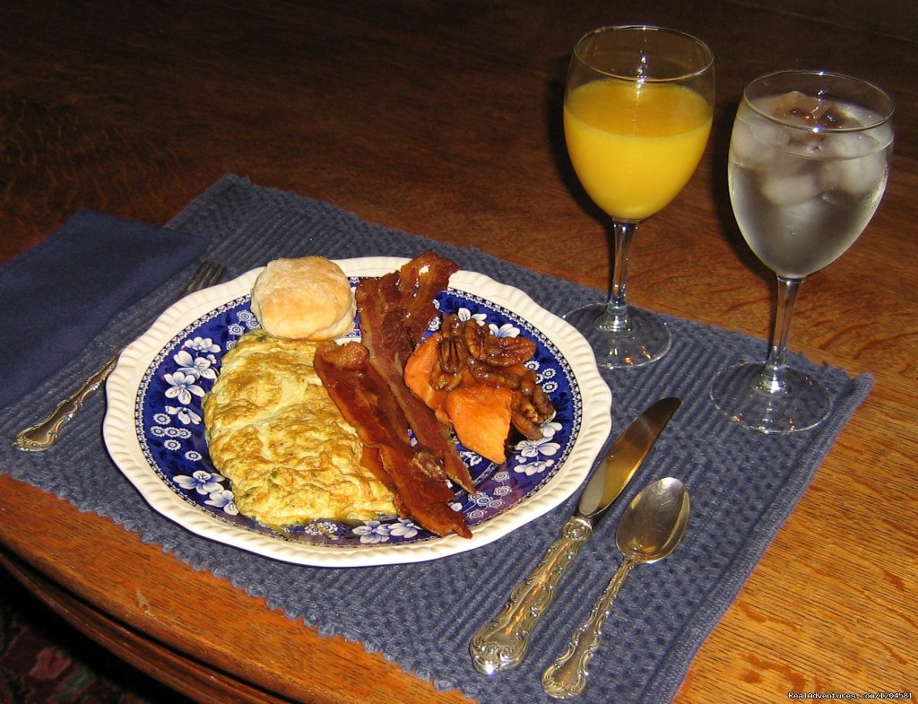 Breakfast | Bay View Waterfront B&B | Image #2/7 | 