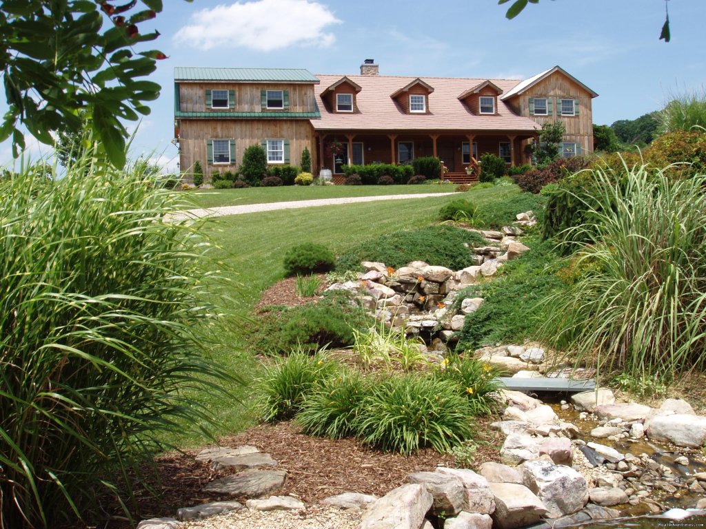 Fox Hill B&B | Enjoy the Great Outdoors at Fox Hill B&B Suites | Image #8/21 | 