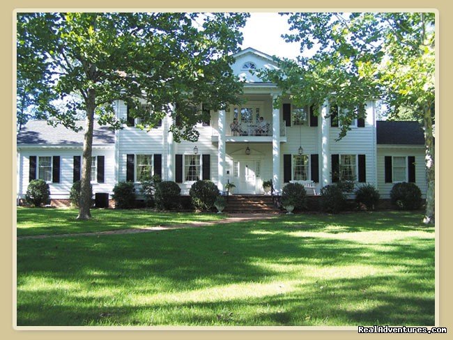 Virginia Cliffe Inn, Front View | Virginia Cliffe Inn | Glen Allen, Virginia  | Bed & Breakfasts | Image #1/2 | 