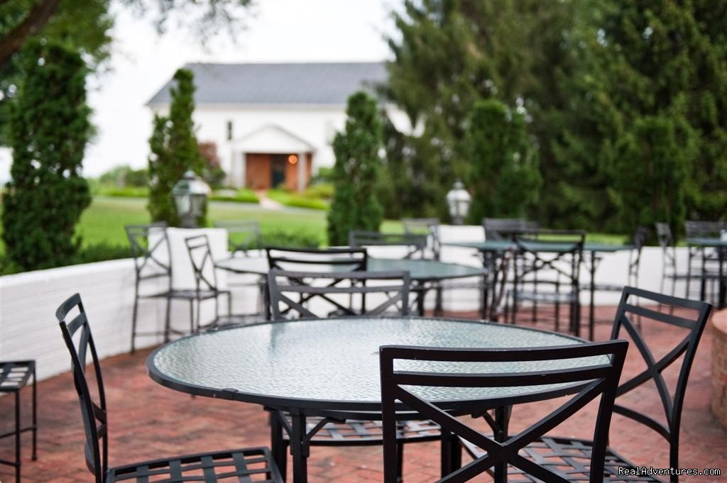 Patio | Inn at Old Virginia | Image #6/19 | 