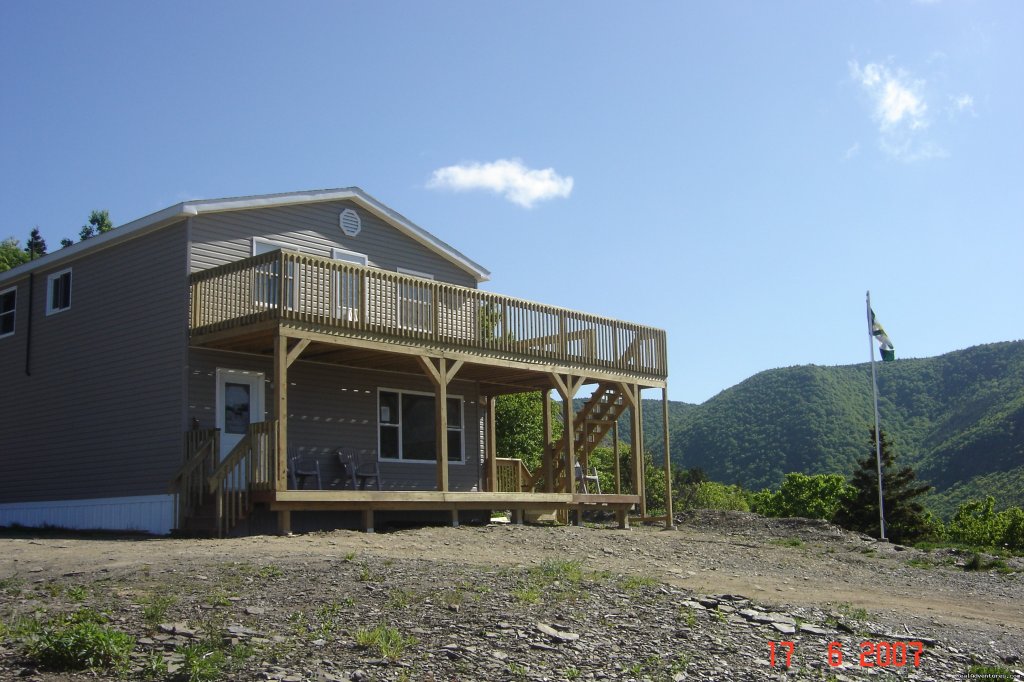 Hines Oceanview Lodge | Cape Breton Island, Nova Scotia  | Bed & Breakfasts | Image #1/4 | 