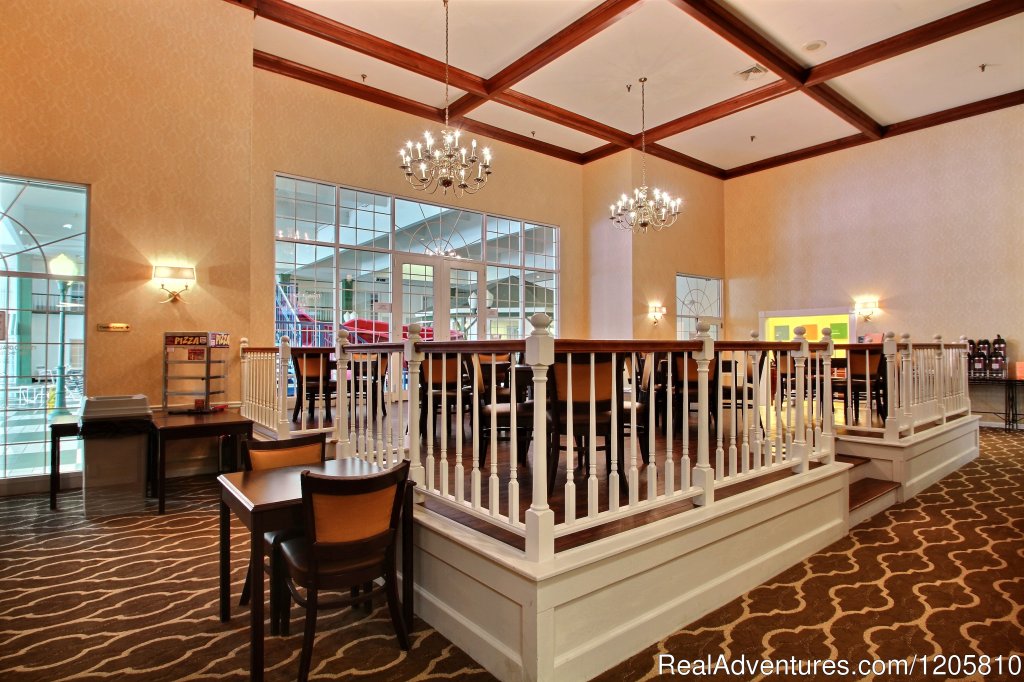 Breakfast Area | Comfort Suites Appleton Airport | Image #7/12 | 