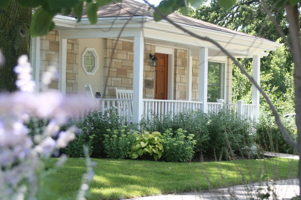 Romantic B &  B in beautiful Lake Geneva | Lake Geneva, Wisconsin  | Bed & Breakfasts | Image #1/1 | 