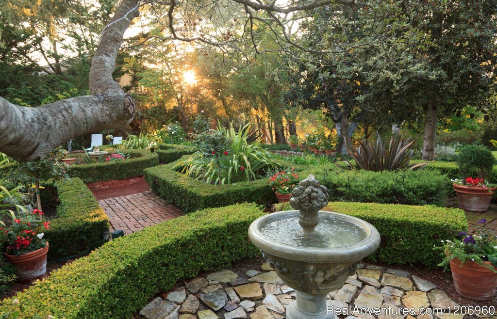 Old Monterey Inn Garden | Old Monterey Inn | Image #2/3 | 