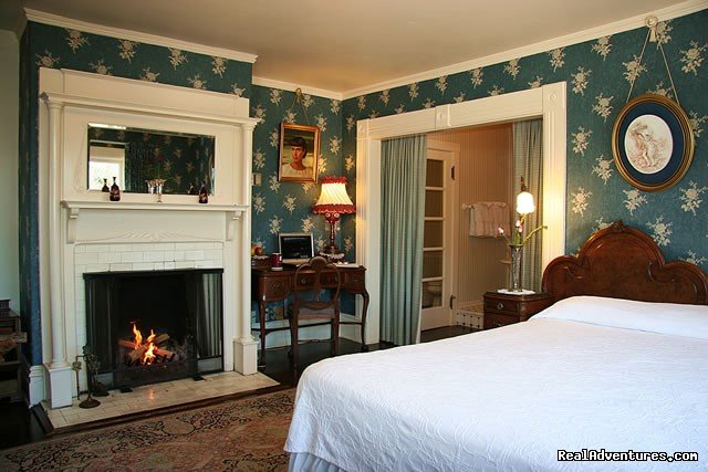 Sitting Room | Martine Inn | Image #9/10 | 