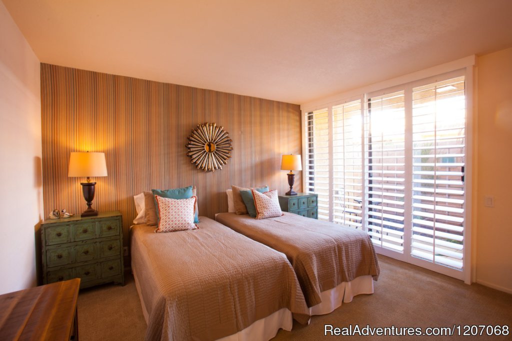 Beautiful Guest Bedrooms | Sunshine & Seclusion In Palm Springs Tot3100 | Image #6/8 | 