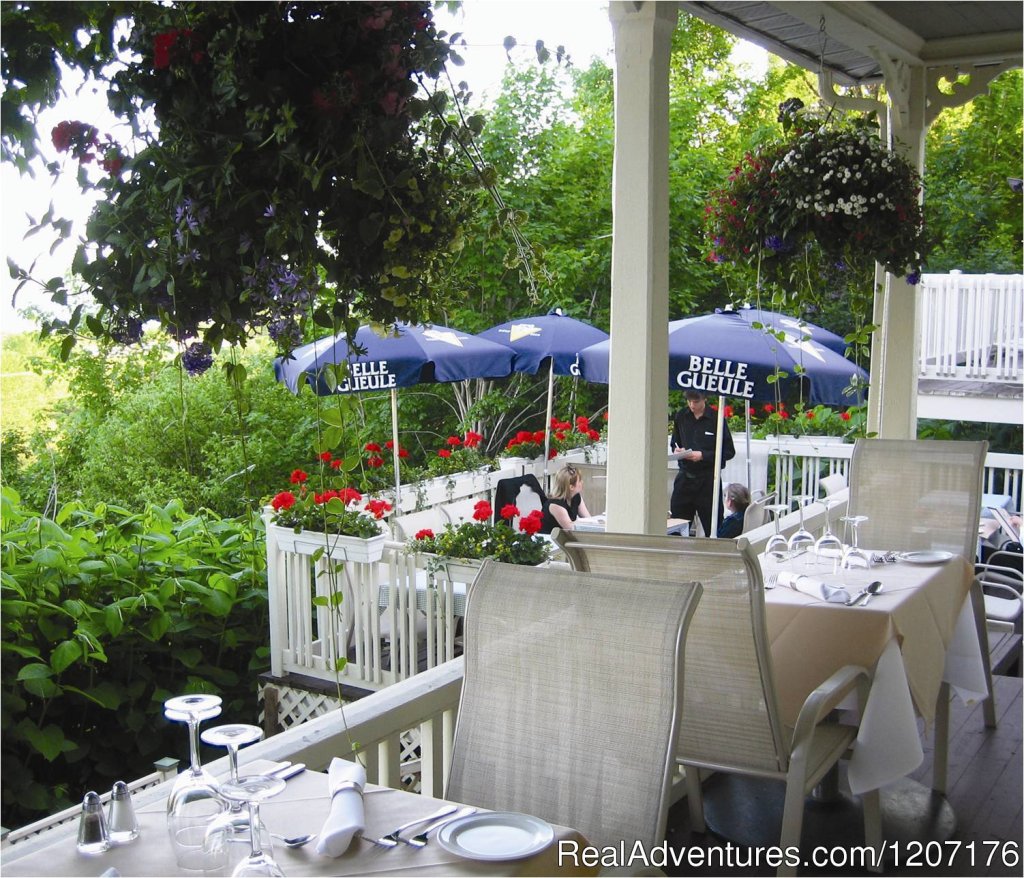 Terrace | Auberge La Camarine Inn | Image #2/6 | 