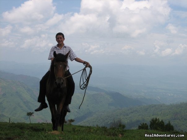 Buenos Aires village  | Top 10 things to do at Cusuco National Park  | Image #2/8 | 