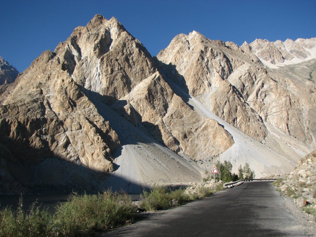 Hunza Valley Tour  | Hunza, Pakistan | Sight-Seeing Tours | Image #1/6 | 