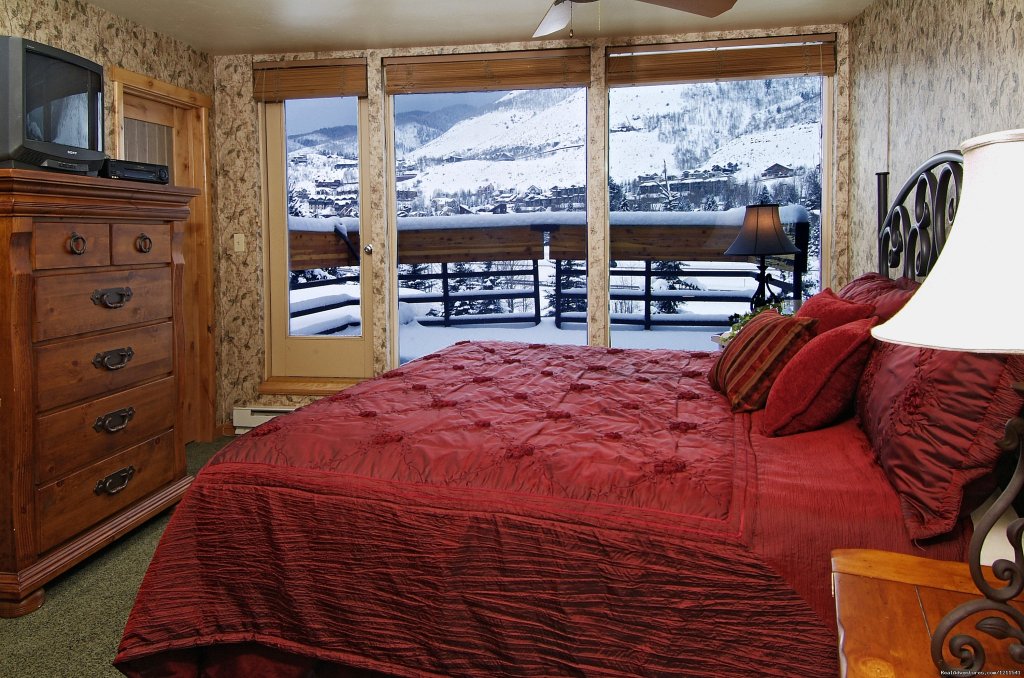 3 Bedroom Master Suite | Vail Spa Condominiums | Image #6/8 | 