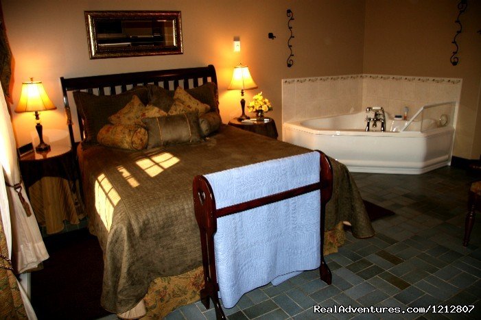 Hampton Bed & Breakfast luxury 4-1/2 Star | Image #2/10 | 