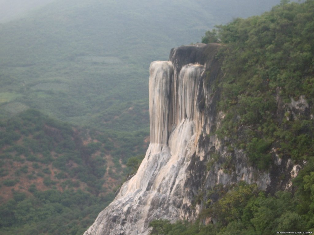 Hierve el Agua | Central America Explorer with MARVELUS TRAVEL | Image #11/15 | 