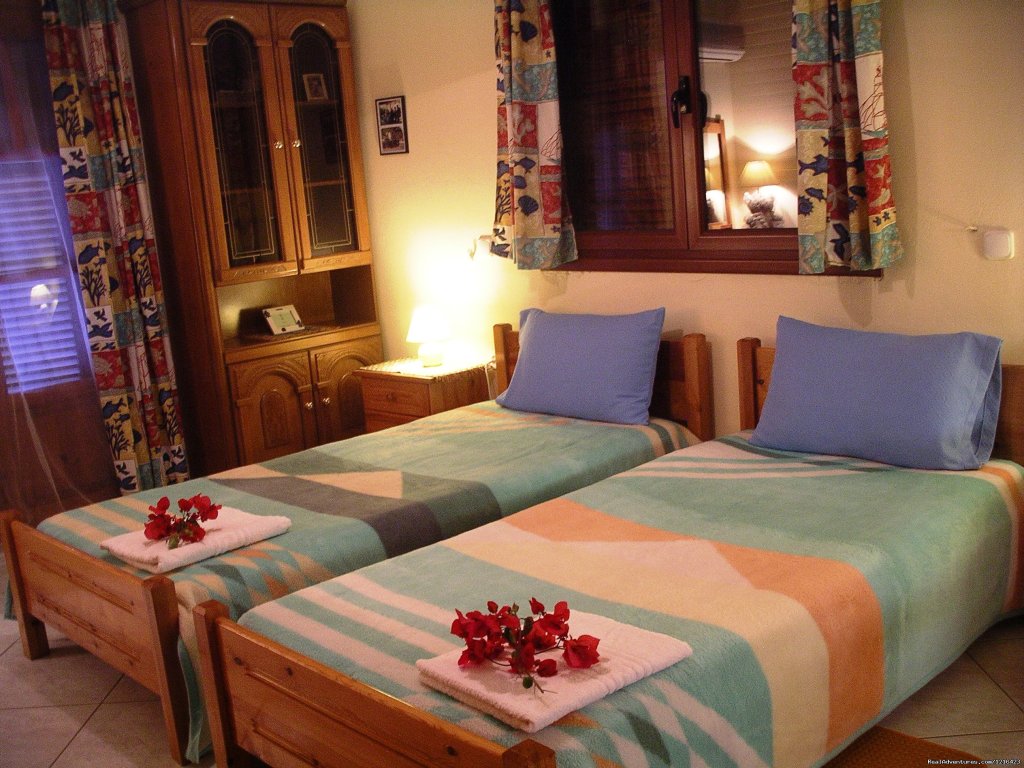 Studio | Zakynthos Holidays/Arazzo Villa rental | Image #10/14 | 