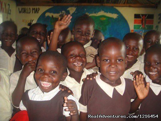 Kenya Voluntary and Community Development Project | Nairobi, Kenya | Volunteer Vacations | Image #1/5 | 