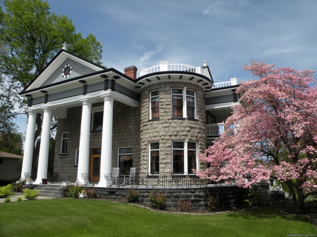 front | Historic Rosedell Bed & Breakfast | Yakima, Washington  | Bed & Breakfasts | Image #1/17 | 