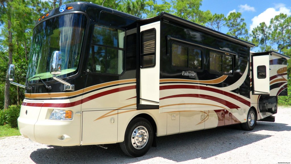 Luxury RV Rentals in California | Image #4/7 | 