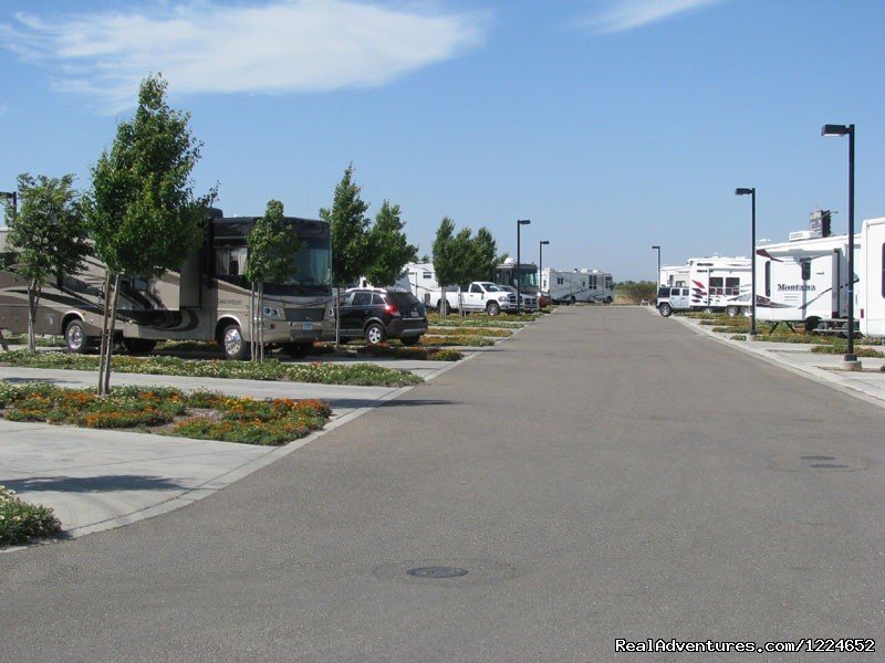 Plenty of room for the big rigs | Flag City RV Resort | Image #6/6 | 