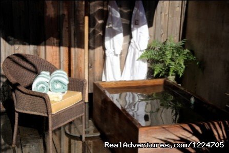 Private Japanese Soaking Tub In Lower Garden Rooms | Tallman Hotel | Image #6/8 | 