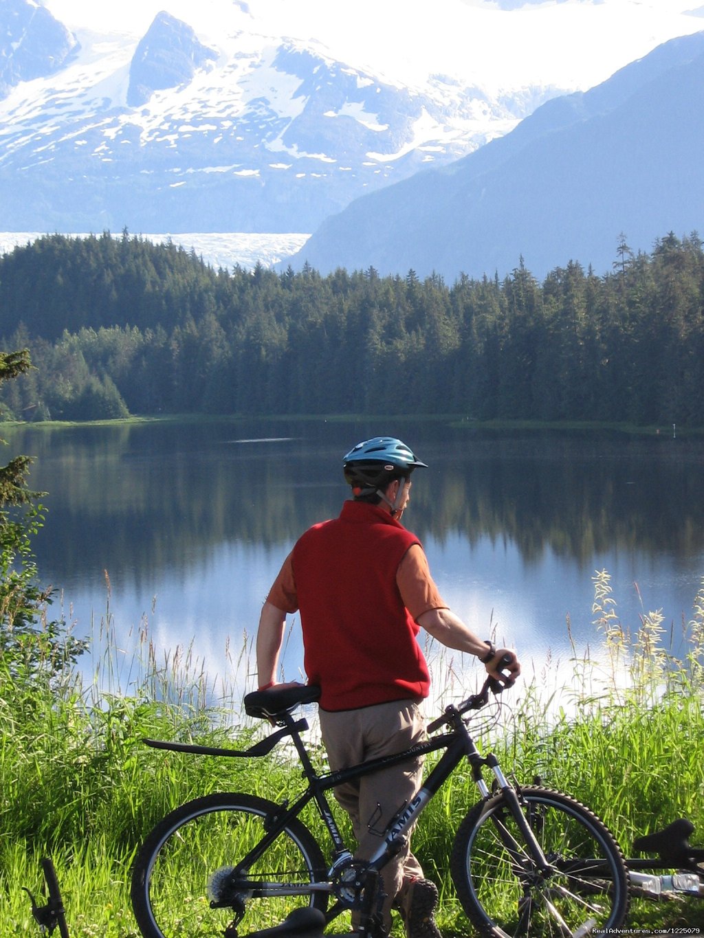 Auke Lake | Cycle Alaska | Juneau, Alaska  | Bike Tours | Image #1/7 | 