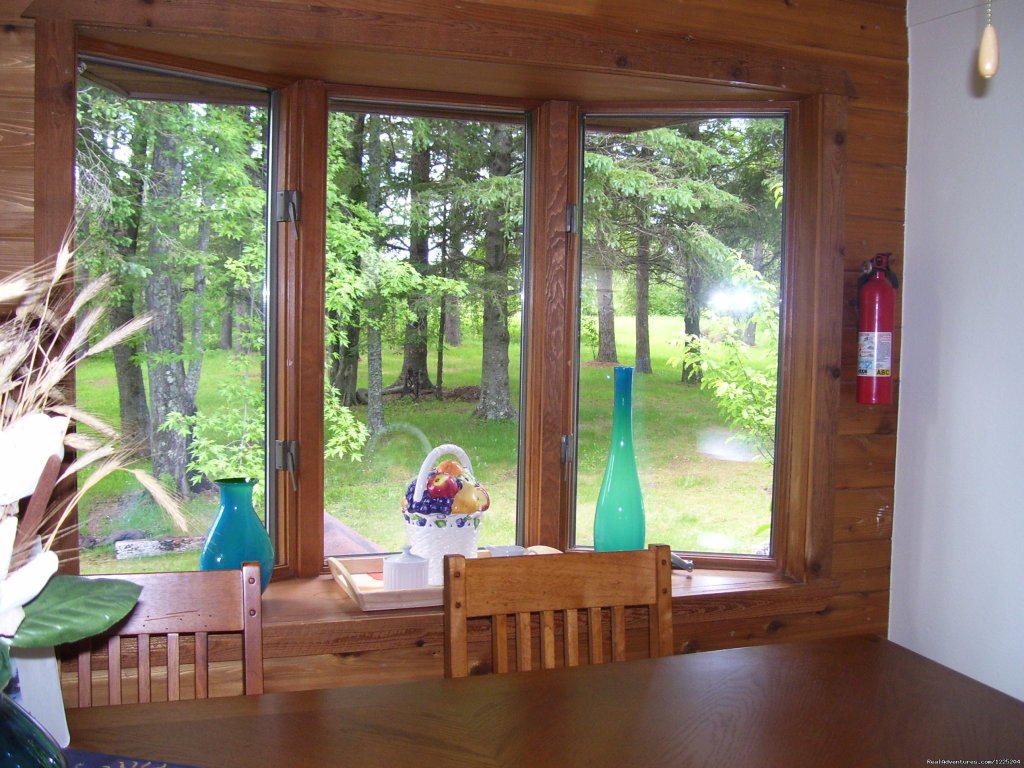 Kitchen Nook | Somebody Else's House Near Lake Superior | Image #4/15 | 