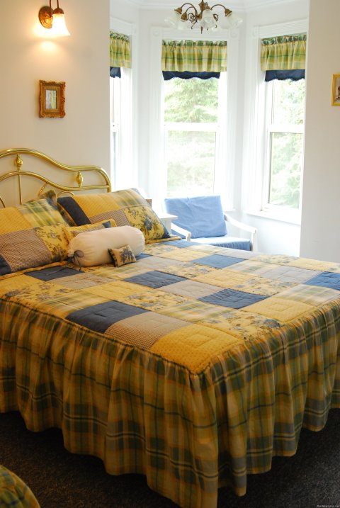 Wendler Tower Bedroom at Diamond M Ranch Resort in Alaska