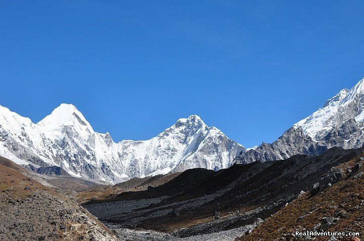 On the way to Base camp | Everest Base Camp Trekking | Image #8/12 | 