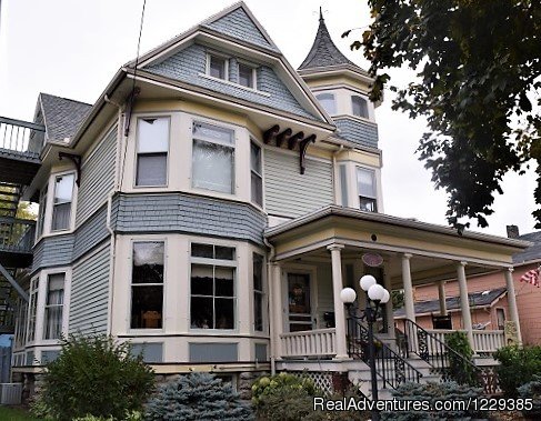 Franklin Street Inn Bed And Breakfast, Front View | Come  and Enjoy the Franklin Street Inn B&B | Appleton, Wisconsin  | Bed & Breakfasts | Image #1/14 | 