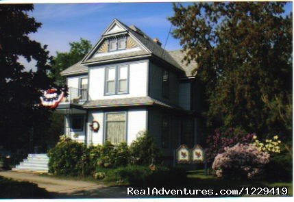 Garden Gate B&B | Sturgeon Bay, Wisconsin  | Bed & Breakfasts | Image #1/8 | 