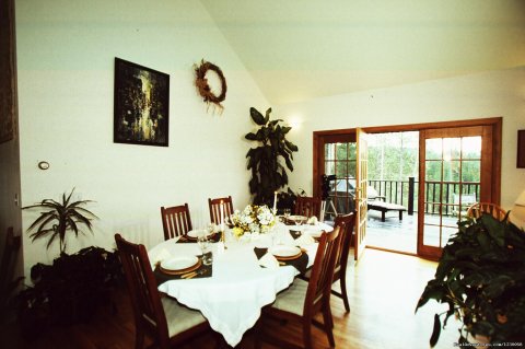 Peregrine Pointe B & B Dining Room