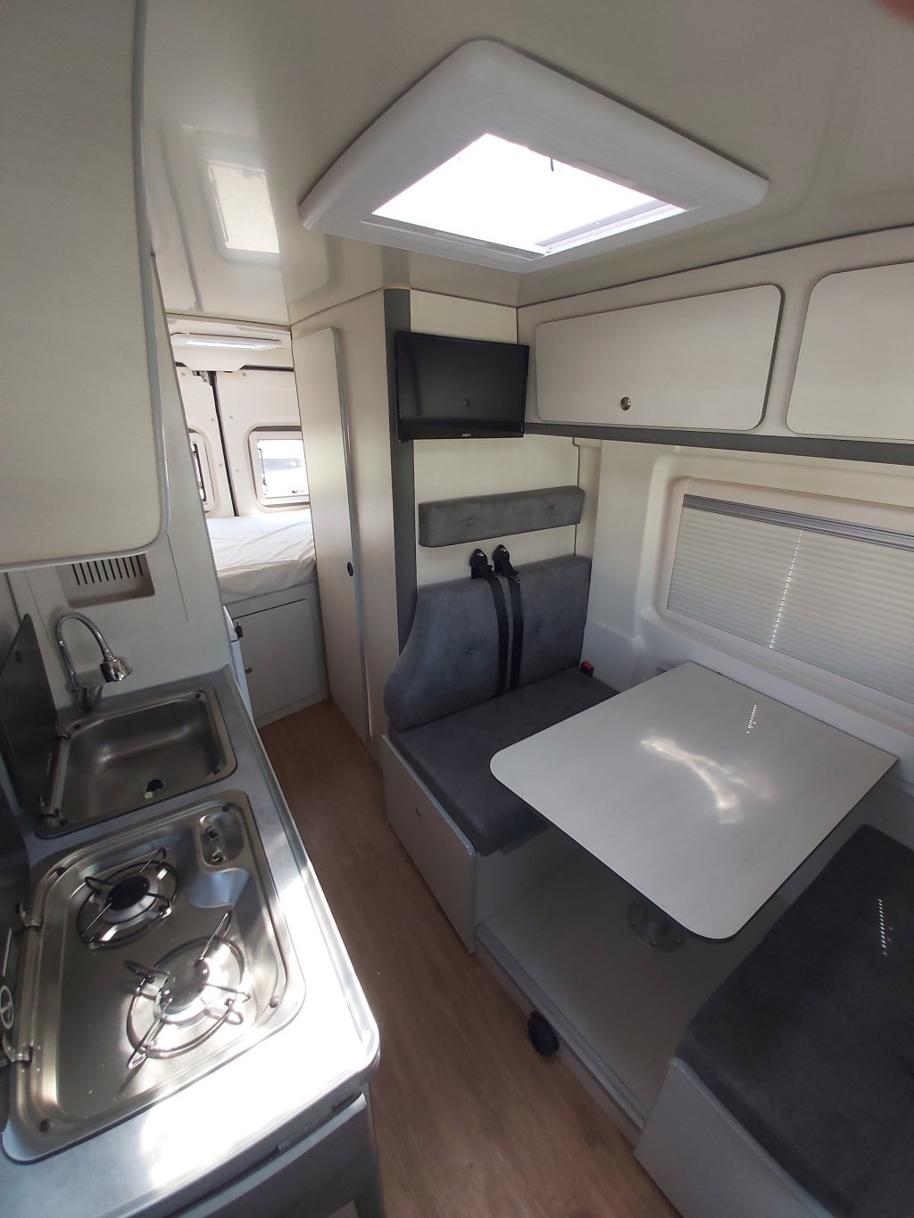 Comfort Plus | Let's Go Camper - Motorhome, Rv Rental Turkey | Image #13/16 | 