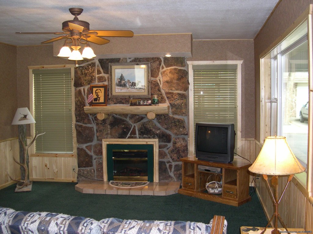 Stagecoach Lobby | Stagecoach Motor Inn | Image #6/23 | 