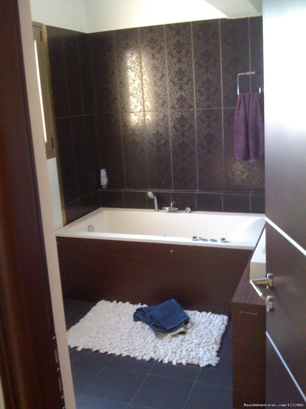 Master Bath  | Villa for rent in Lagonisi, Attiki, Greece | Image #2/4 | 