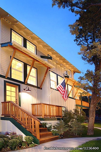 Welcome to Hillside Inn B&B | Modern B&B close to downtown Bend, Oregon | Bend, Oregon  | Bed & Breakfasts | Image #1/7 | 