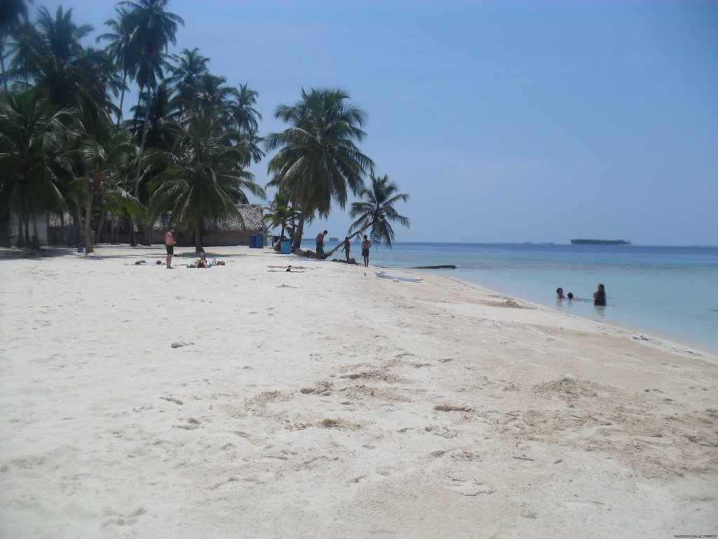 San Blas Island | Costa Rica & Panama Tour  with Marvelus Travel | Image #13/16 | 