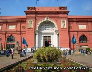 Day Tour to Pyramids of Giza & the Egyptian Museum | Giza, Egypt | Sight-Seeing Tours