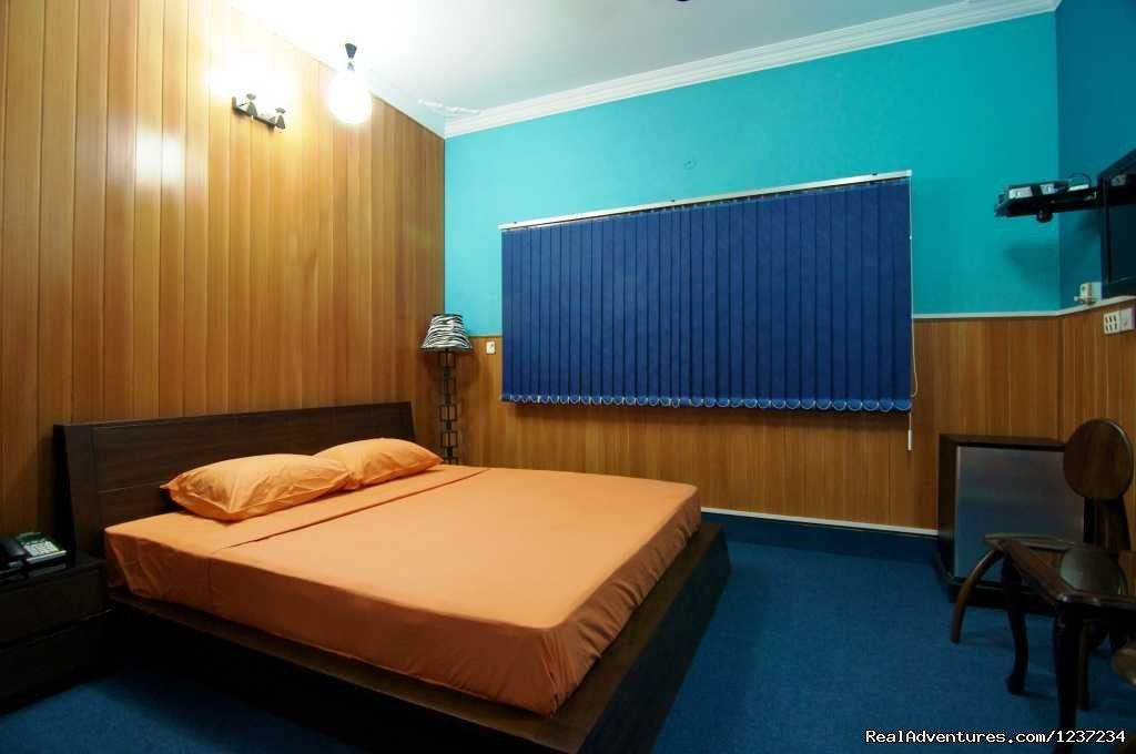 Superior room at Rooms alike Hotel Guest House in Islamabad | RooMs Islamabad | Image #7/15 | 