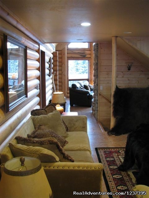 Main Entry - MLR | Upscale Lodging on the Kenai River, Alaska | Image #10/22 | 