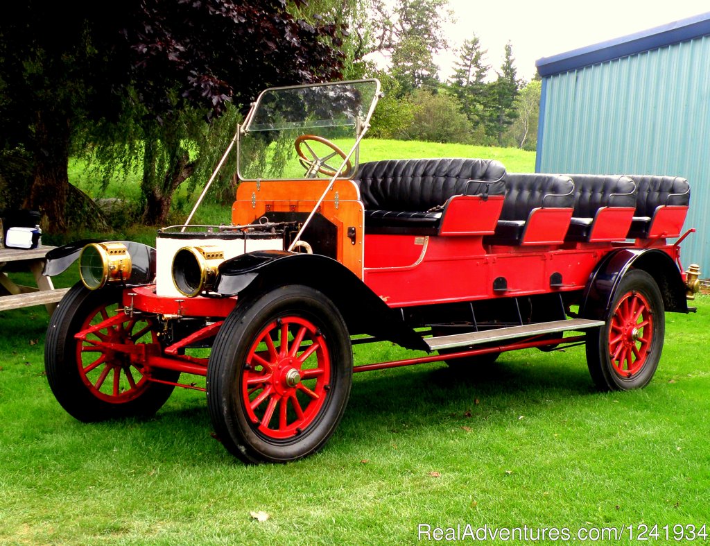 Stanley Steamer Mountain Wagon | Seal Cove Auto Museum | Seal Cove, Maine  | Museums & Art Galleries | Image #1/5 | 