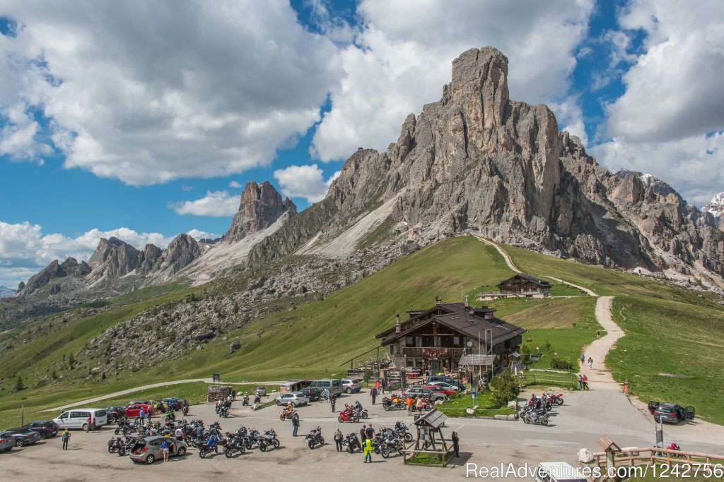 Classic Alpine Adventure with BMW Days | Image #4/10 | 