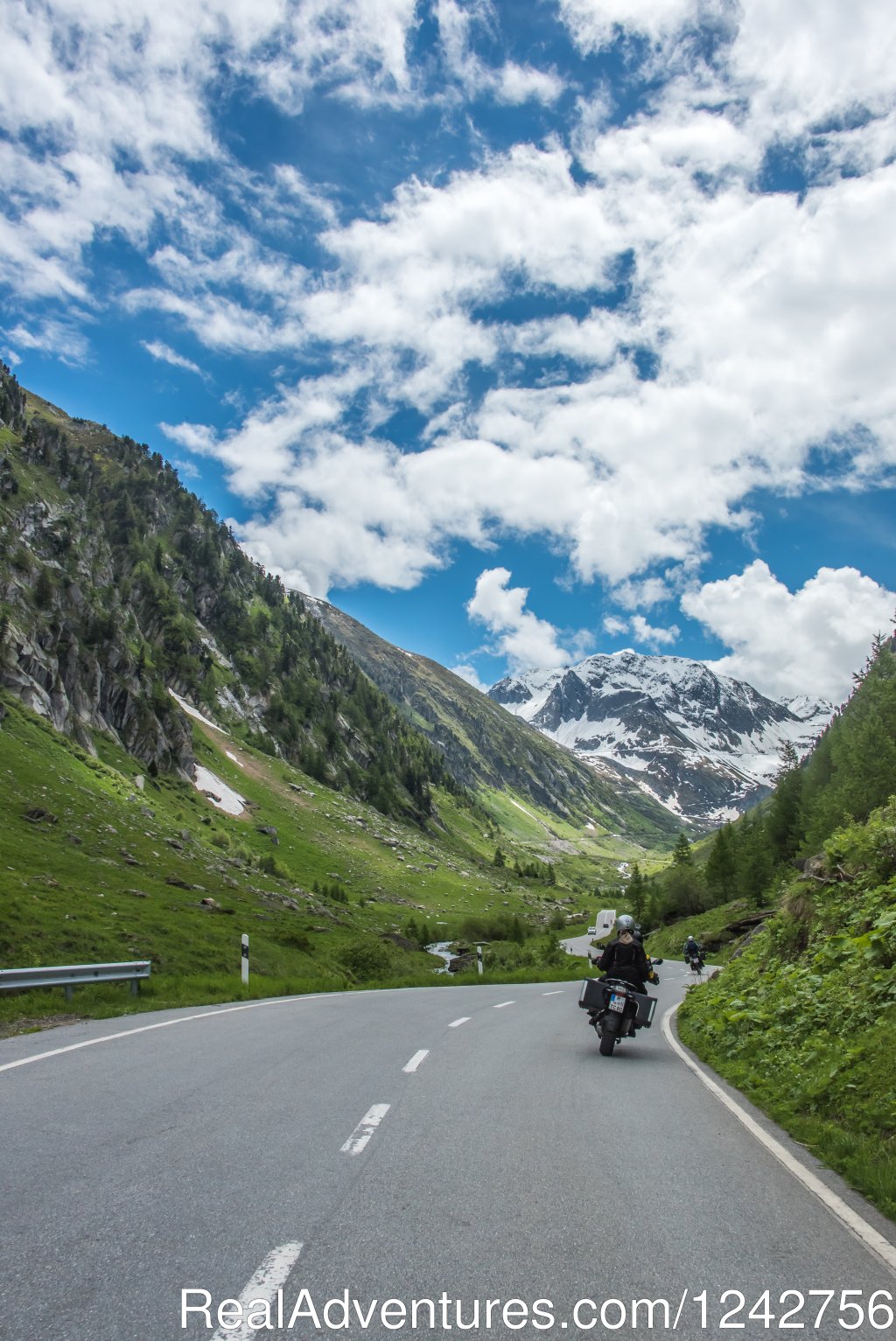 Classic Alpine Adventure with BMW Days | Image #2/10 | 