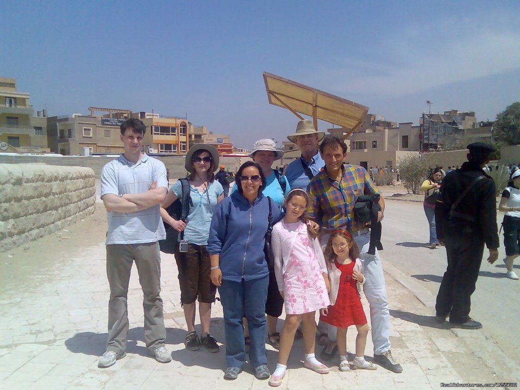 Giza Pyramids | Tour To The Pyramids And The National Museum | Image #2/3 | 