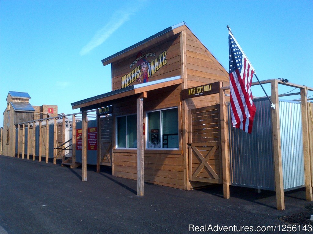 Prospector Pete's Miners Maze | Penn's Cave & Wildlife Park | Image #4/4 | 