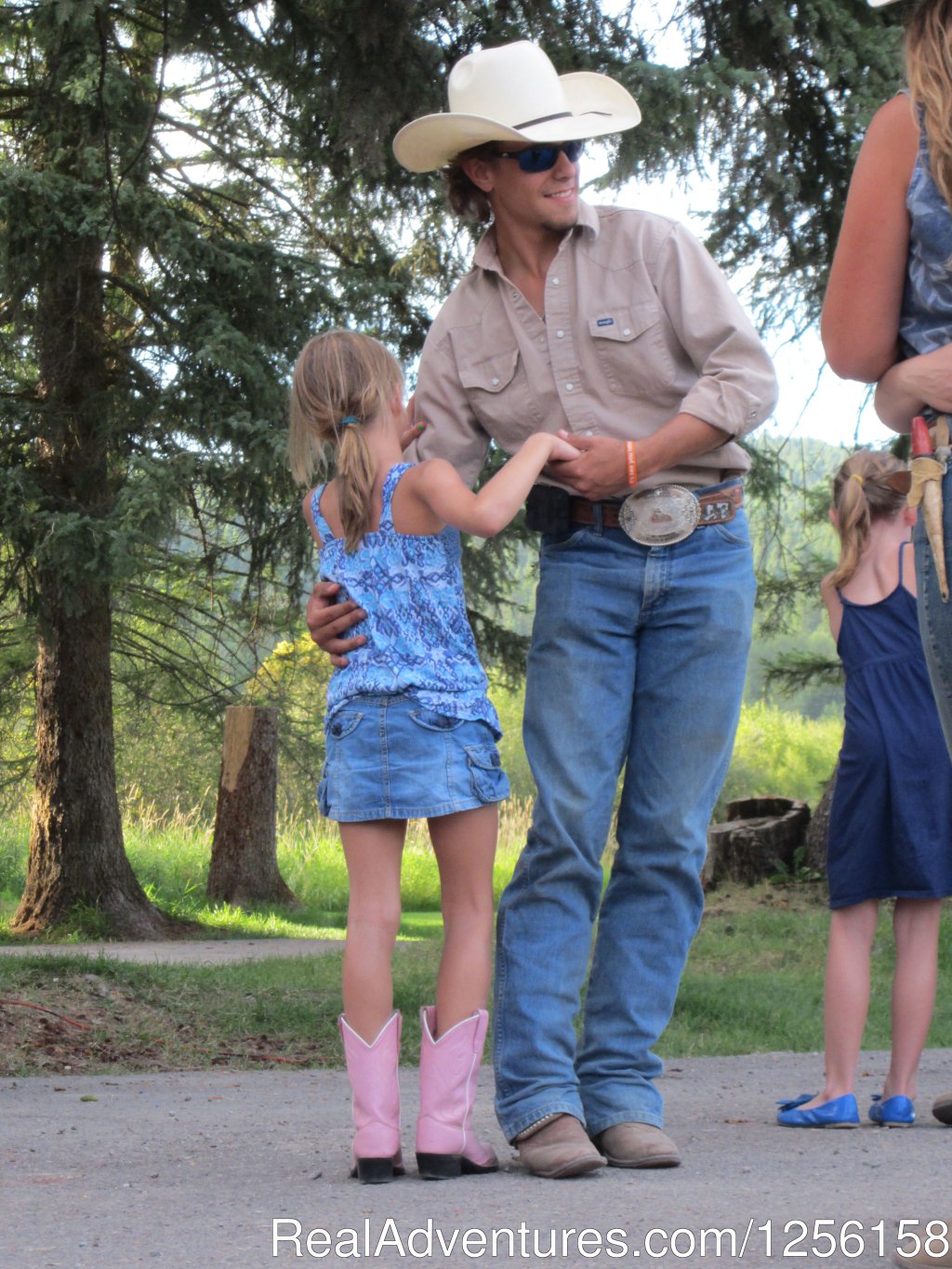 Square dancing | Bar W Guest Ranch | Image #19/26 | 