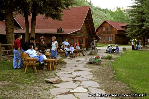 Drowsy Water Ranch Main Lodge | Drowsy Water Ranch | Image #5/5 | 